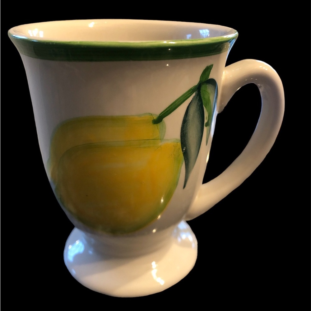 Pedestal lemon mug by Designpac Inc.